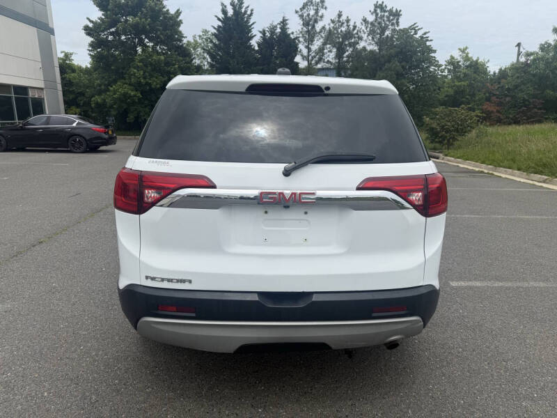 2017 GMC Acadia SLE-1