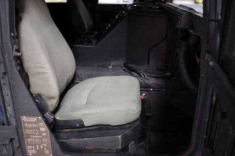 2004 AM General Hummer