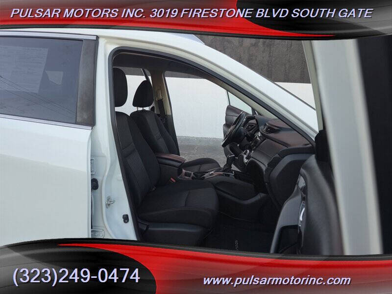 2020 Nissan Rogue SV