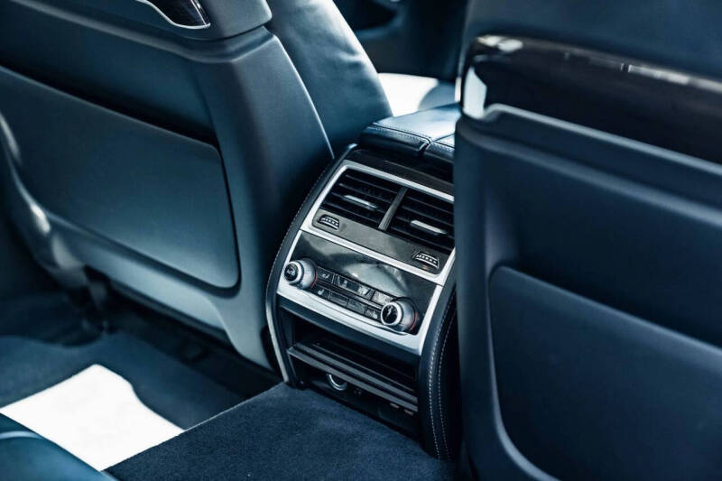 2022 BMW 7 Series 740i xDrive