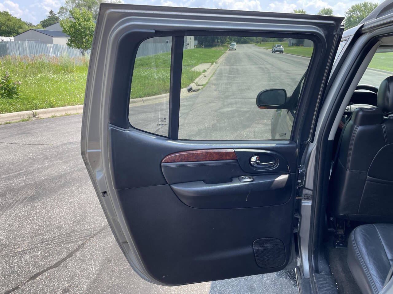 2005 GMC Envoy XL for sale at Twin Cities Auctions in Elk River, MN