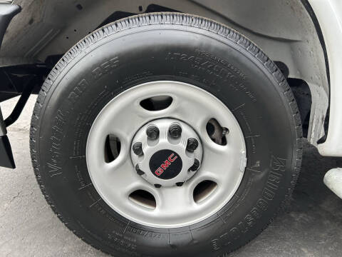 2024 GMC Savana 2500