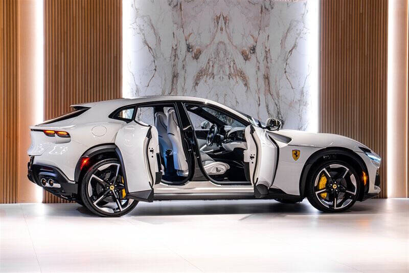 2026 Ferrari Purosangue