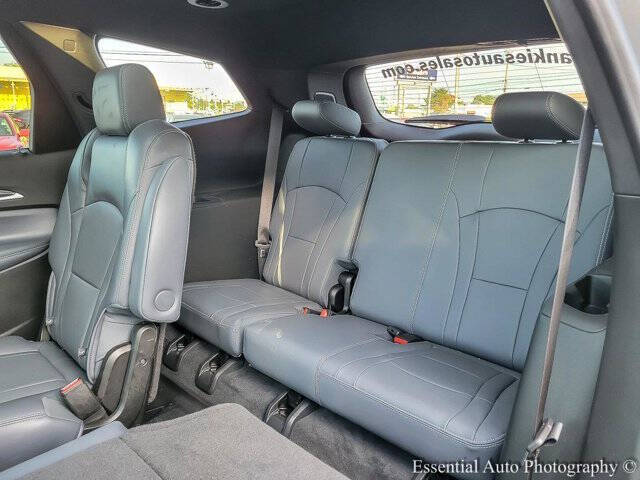 2023 Buick Enclave Essence