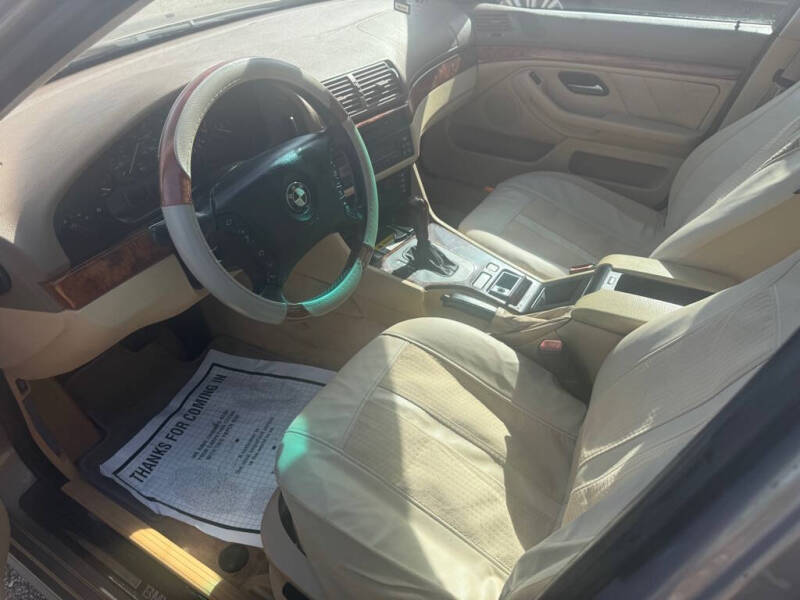 2002 BMW 5 Series 530i