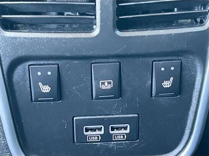 2022 Chrysler 300 Touring L