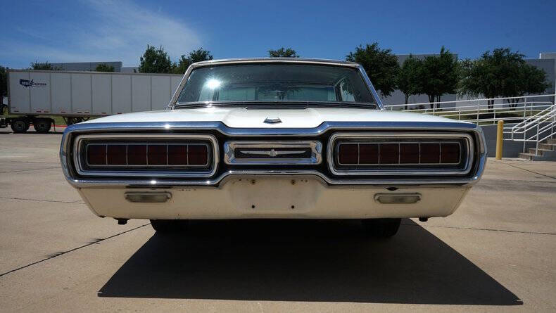 1965 Ford Thunderbird