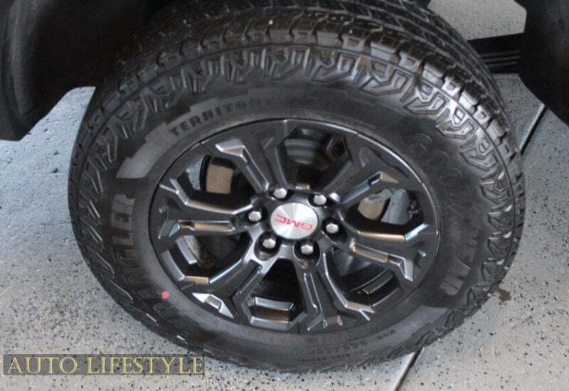 2024 GMC Canyon Elevation