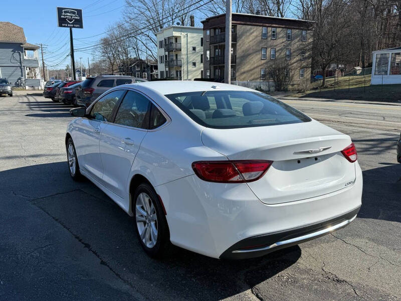2016 Chrysler 200 Limited