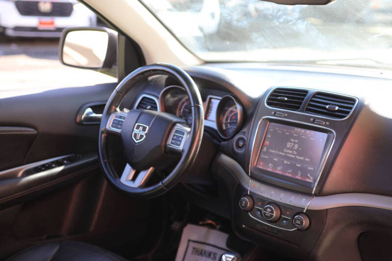 2020 Dodge Journey Crossroad