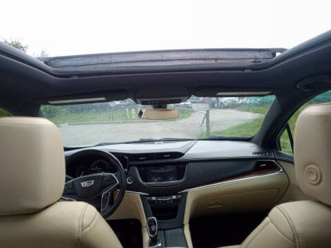 2017 Cadillac XT5 Luxury