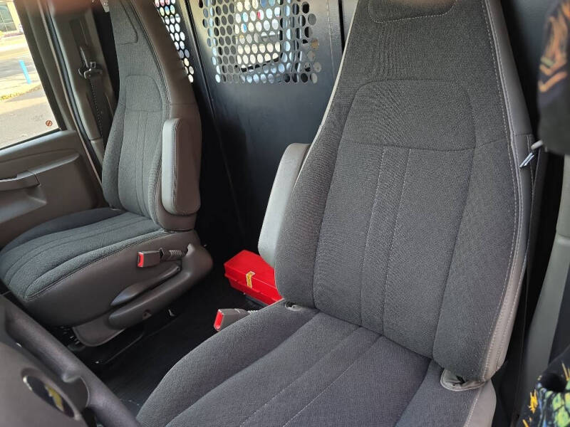 2024 Chevrolet Express 2500