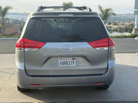 2012 Toyota Sienna