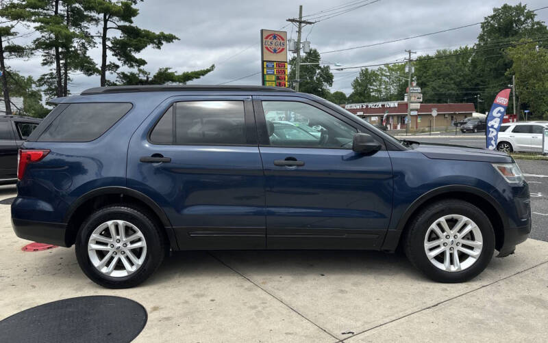2016 Ford Explorer