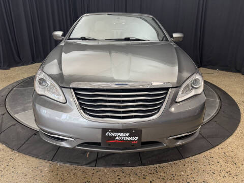 2013 Chrysler 200 Touring