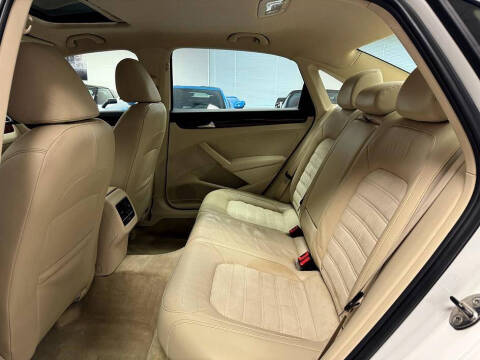 2013 Volkswagen Passat TDI SEL Premium