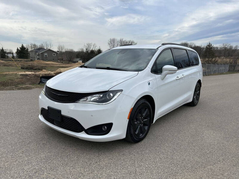 2020 Chrysler Pacifica Hybrid Limited