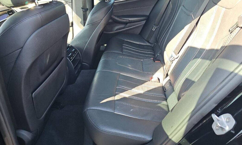 2018 BMW 5 Series 530i