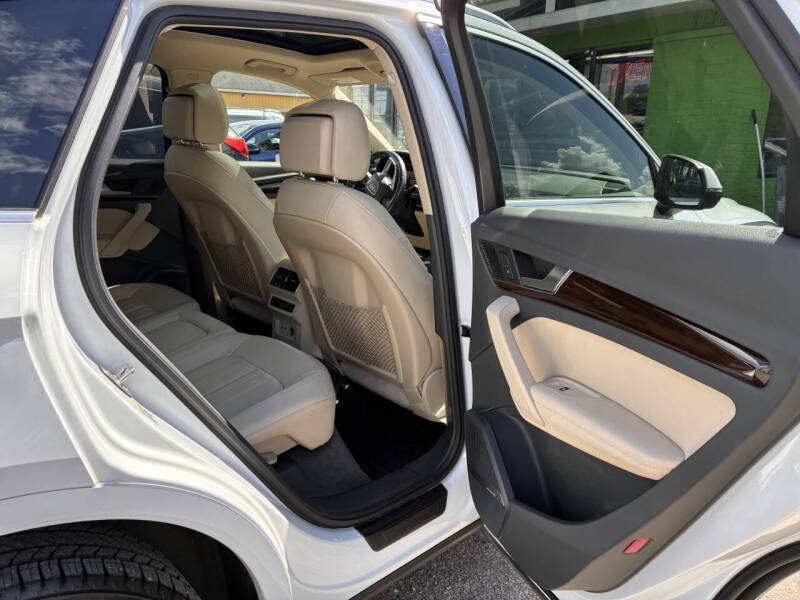 2019 Audi Q5 quattro Premium Plus 45 TFSI
