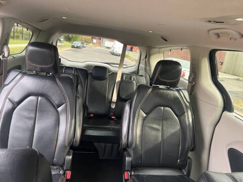 2018 Chrysler Pacifica Touring L