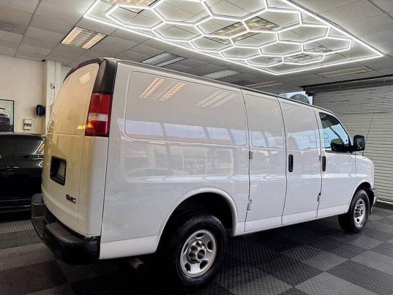 2018 GMC Savana 2500