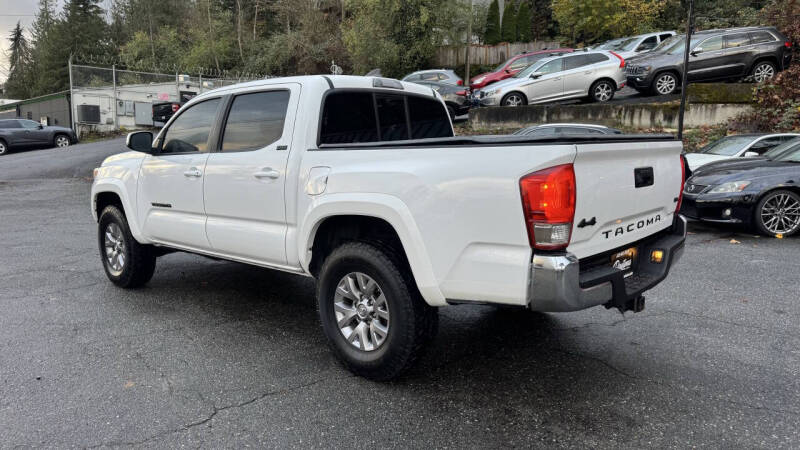 2017 Toyota Tacoma SR5 V6
