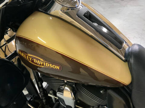 2014 Harley-Davidson FLHTCUTG TRI GLIDE