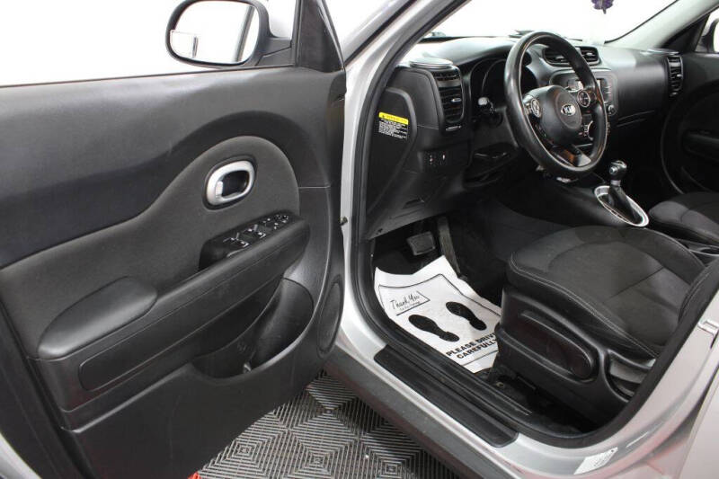 2017 Kia Soul +