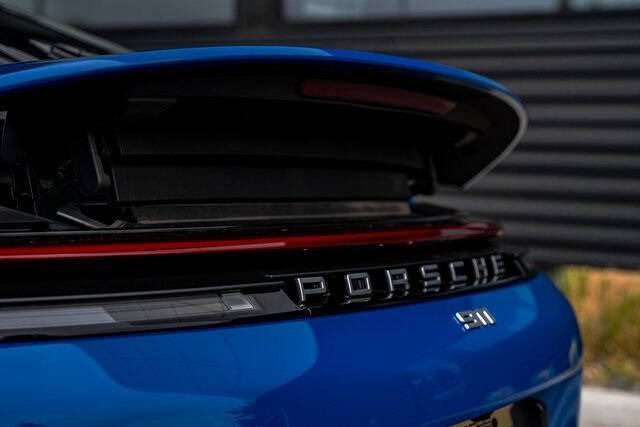 2025 Porsche 911 Carrera