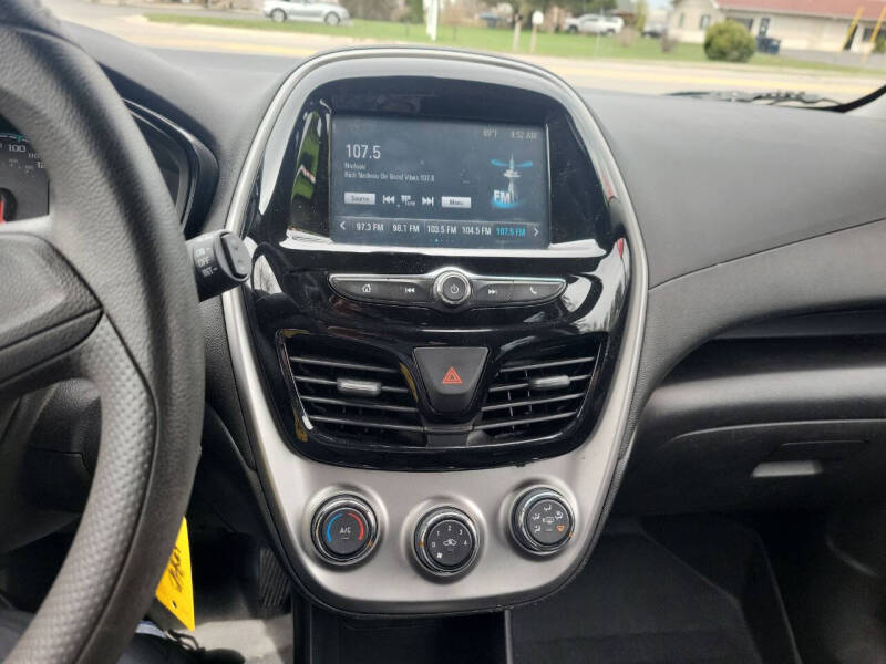 2017 Chevrolet Spark LS - Photo 14