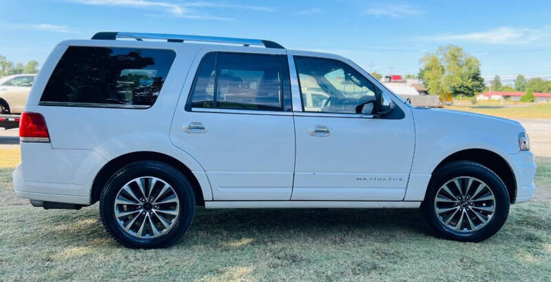 2016 Lincoln Navigator Select