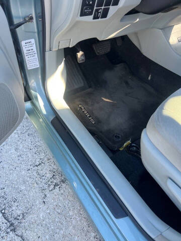 2014 Toyota Prius Two