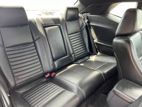 2013 Dodge Challenger SXT