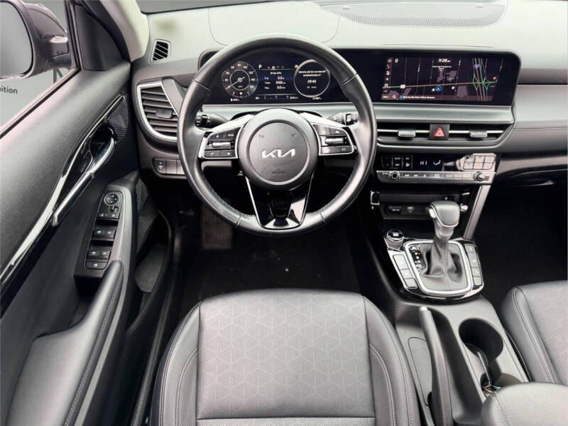 2024 Kia Seltos EX