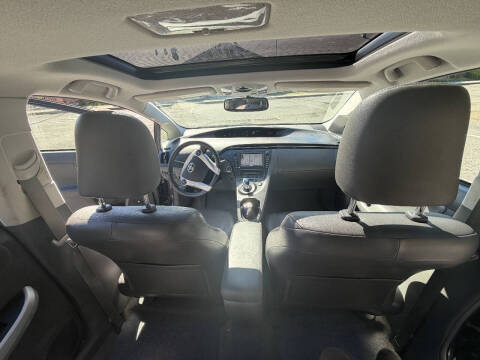 2010 Toyota Prius III