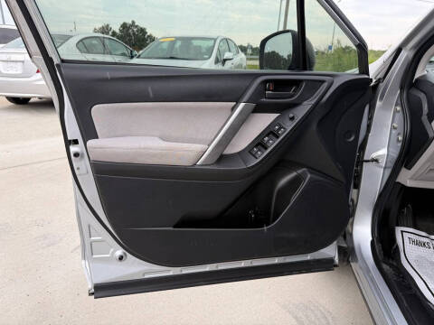 2014 Subaru Forester 2.5i