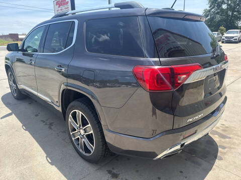 2019 GMC Acadia Denali