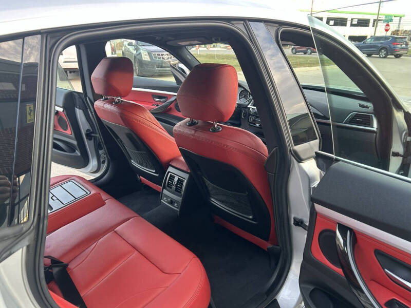 2018 BMW 3 Series 330i xDrive Gran Turismo