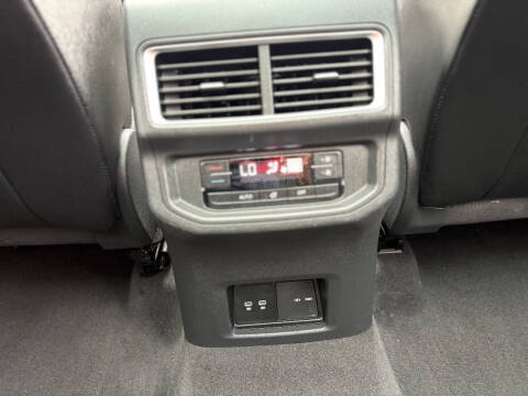 2024 Volkswagen Atlas SE