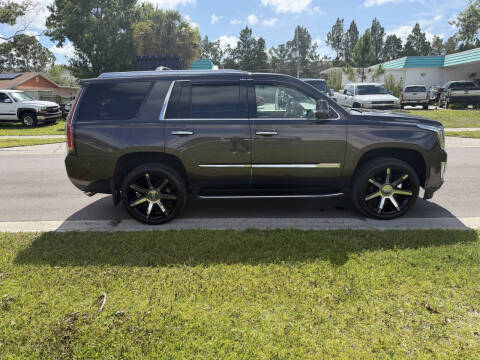 2016 Cadillac Escalade Luxury Collection
