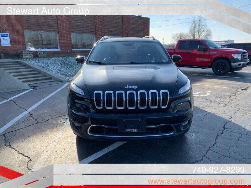 2017 Jeep Cherokee for sale at Stewart Auto Group in Pataskala, OH