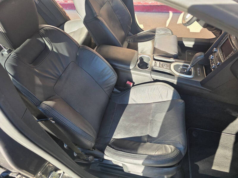 2009 Pontiac G8 Base w/Bluetooth