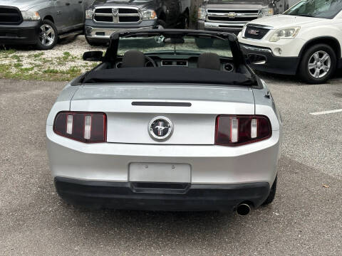 2010 Ford Mustang V6