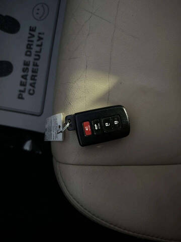 2017 Toyota Avalon XLE