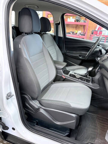2017 Ford Escape S