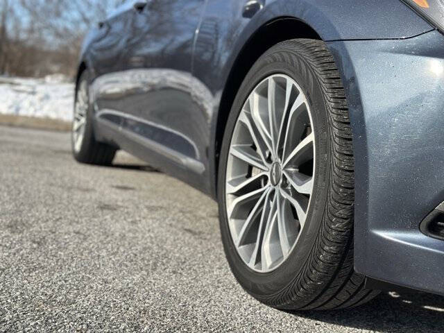 2015 Hyundai Genesis