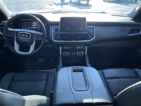 2023 GMC Yukon XL SLT