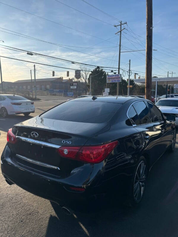 2015 Infiniti Q50 Premium