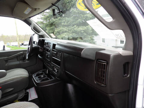 2022 Chevrolet Express 2500