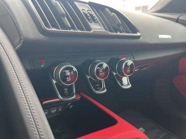 2023 Audi R8 5.2 V10 performance